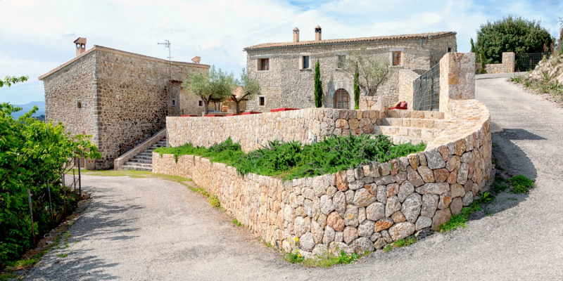 Casa restaurada de Can Silis Biniarroi