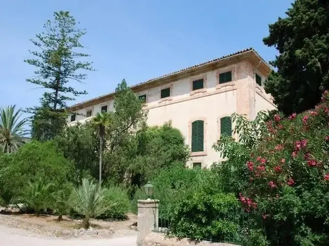 Cases senyorials possessió