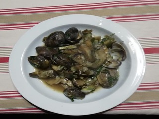 Salsa de carxofes amb cloïsses